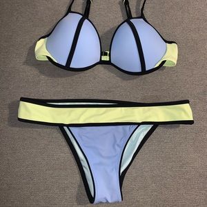 Victoria’s Secret colorblock bikini